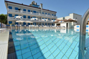 Отель Hotel Germania  Бибионе